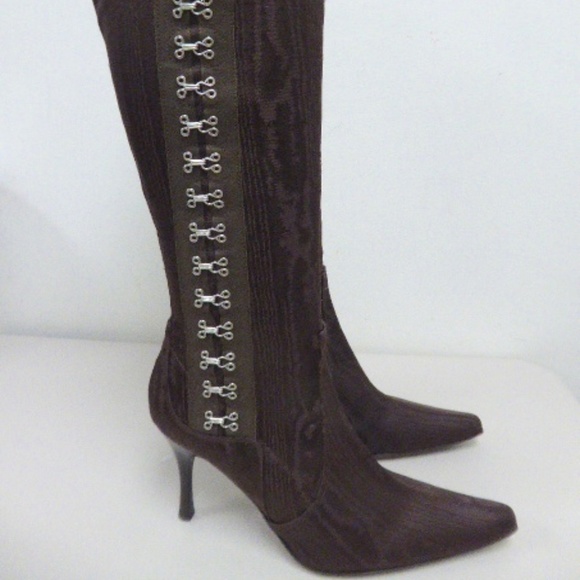 NEW DONALD PLINER high stilleto heels CORSET stretch brown knee high Boots 9